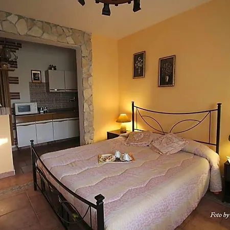 Le Palme D'oro Bed & Breakfast 3*